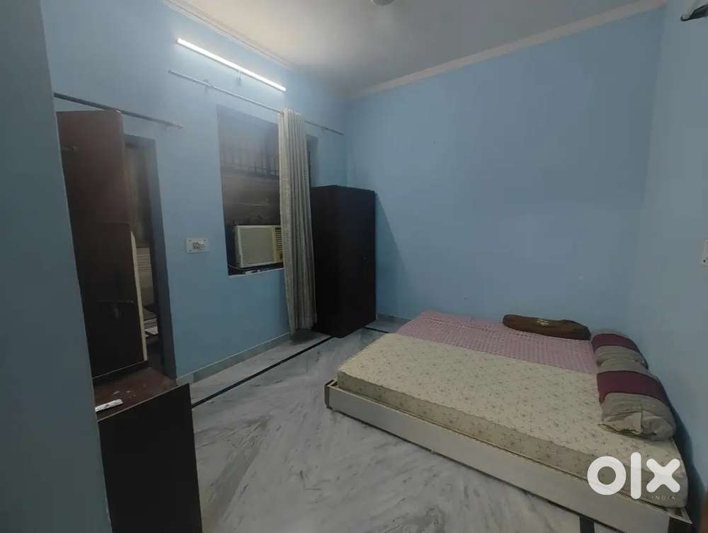 Only Female tenants allowed