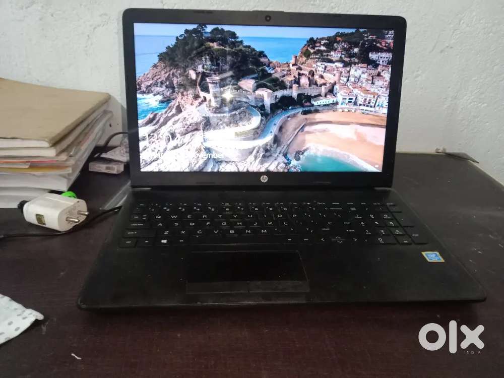 Microsoft windows 10 with bag and charger installed ram 4 gb