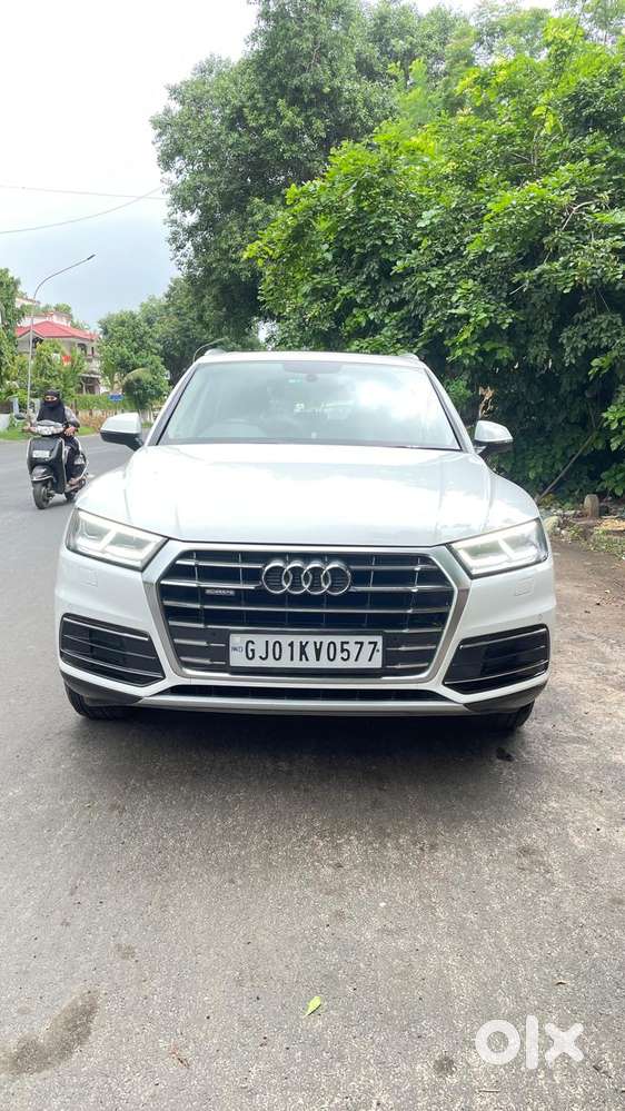 Audi Q5 35 TDI Premium with sunroof, 2019, Diesel