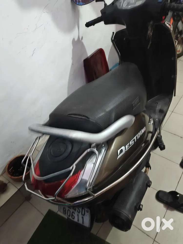 I want to sell my scooty