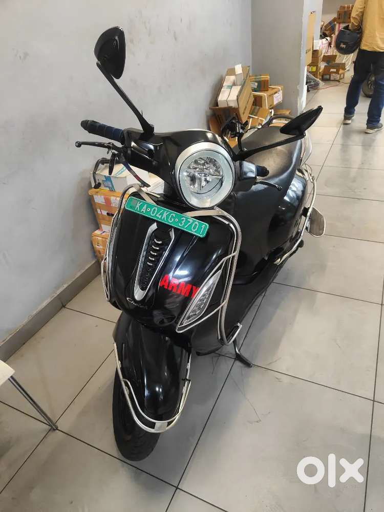 Chetak EV (good condition)