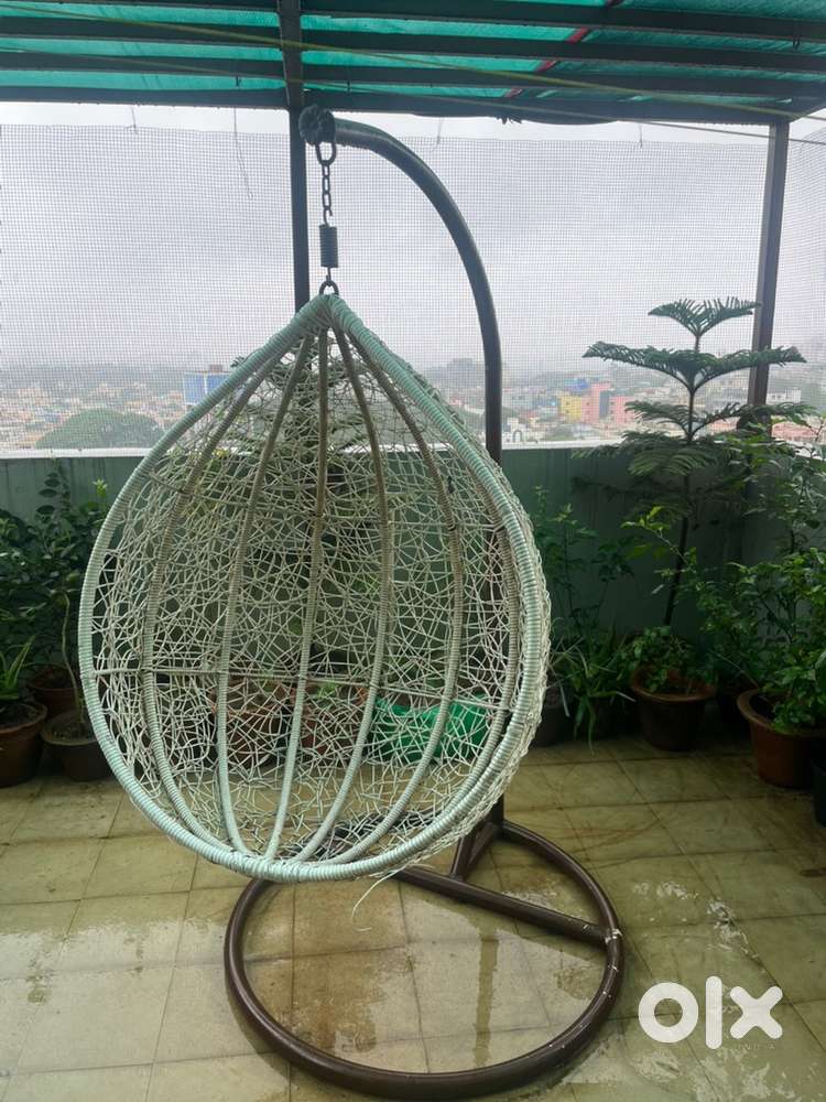 Garden swing