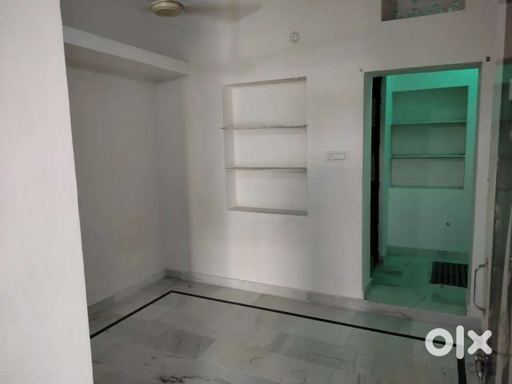 1 BHK for students and small family