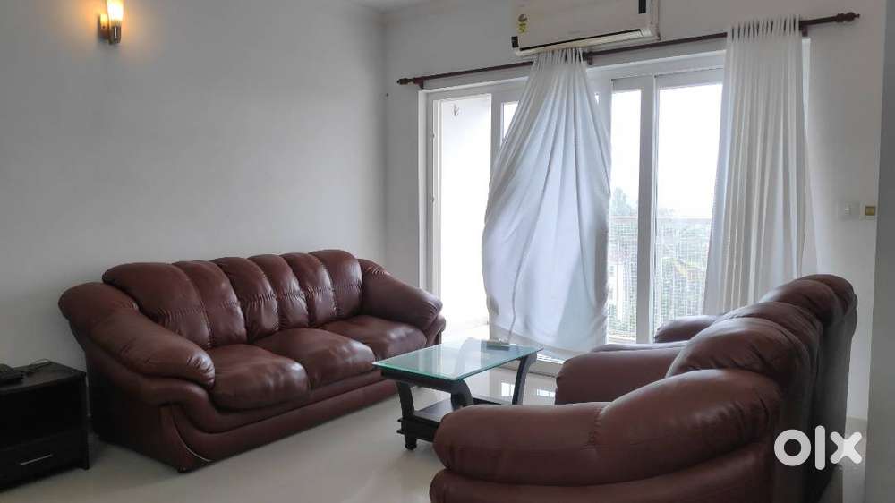 2 BHK Fully Furnished Flat for Rent at Vellayambalam – ₹26,000/month
