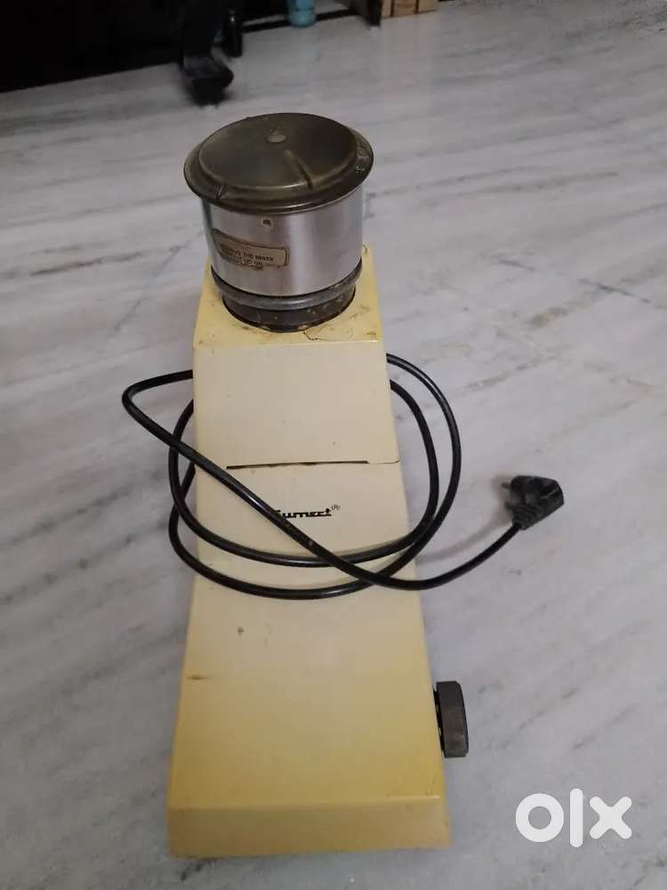 Sumeet mixie with small jar