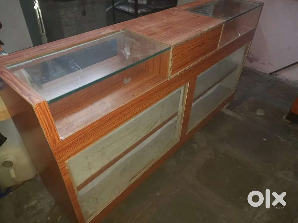 Stylish Wooden & Glass Display Counter – Perfect for Shop/Showroom