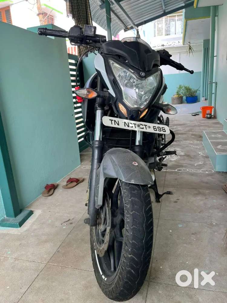 Pulsar NS200 Good condition with Brand new battery