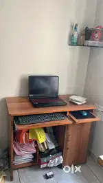 Computer table
