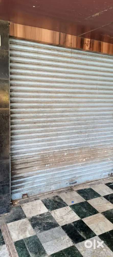 Shop available for rent