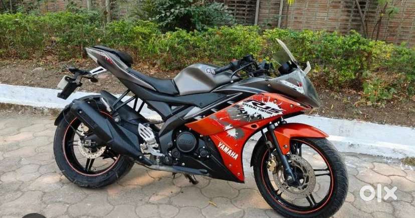 Yamaha R15 v2 good condition