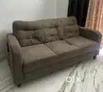 Biege colour 3+2 seater sofa set can do negotiation about py