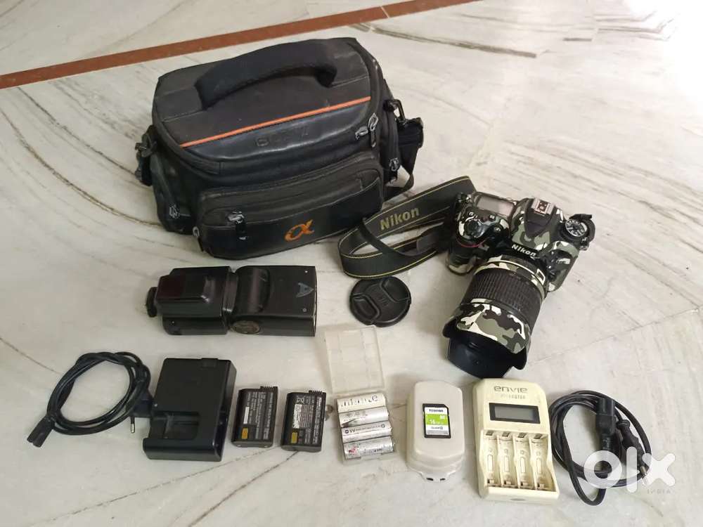 NIKON D7100 CAMERA WEL CONDITION
