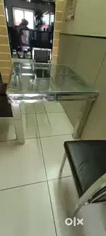 4 Seater dining table