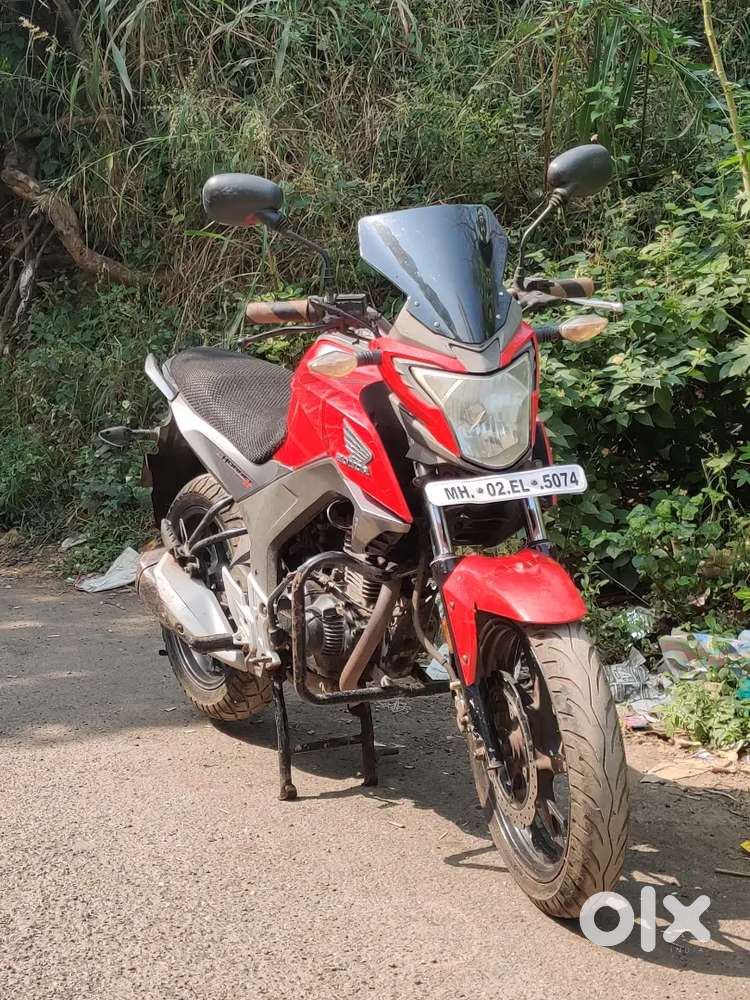 Honda Hornet 160R (2017) in Mint Condition.