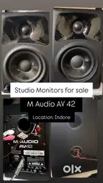 MAudio AV 42 Studio Monitors Speakers