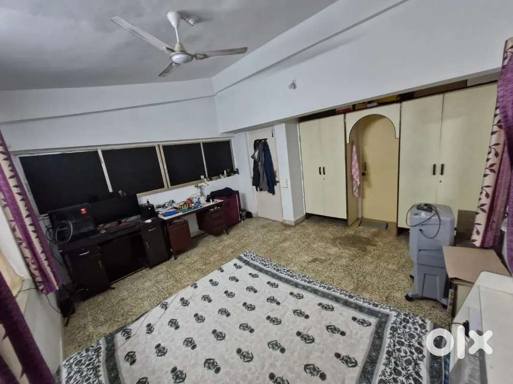 Big sqft furniture single room rent only student boy katraj campus