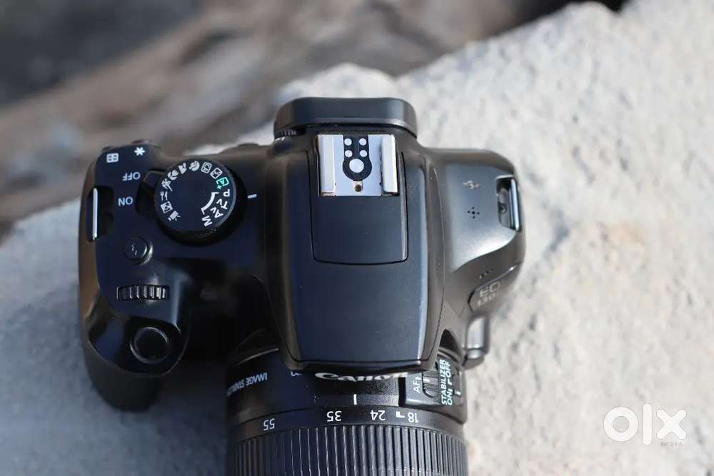 Canon EOS 1300D Wifi Camera 18-55 mm lens good condition