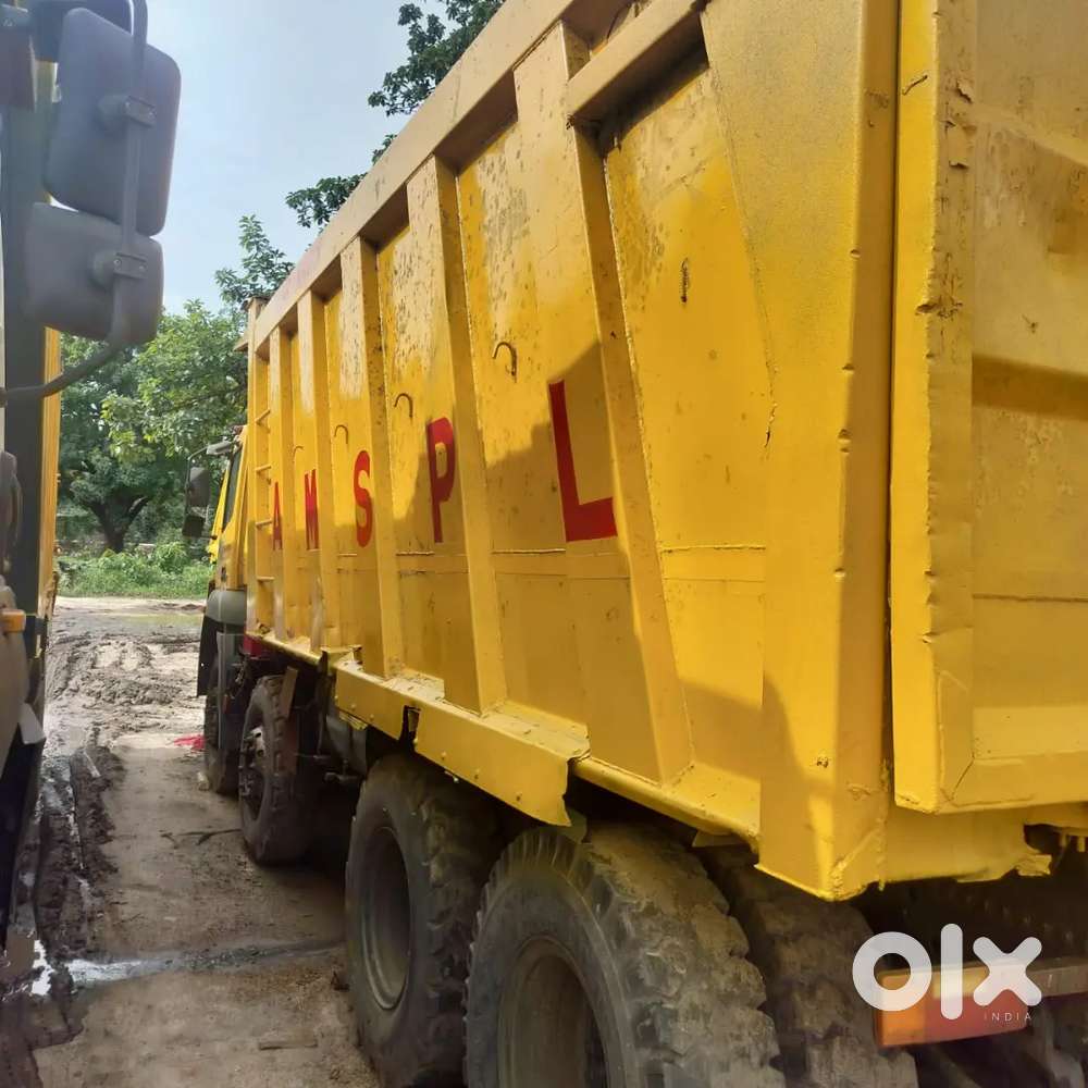 Need driver for 12 wheel hyva khadan to crusher