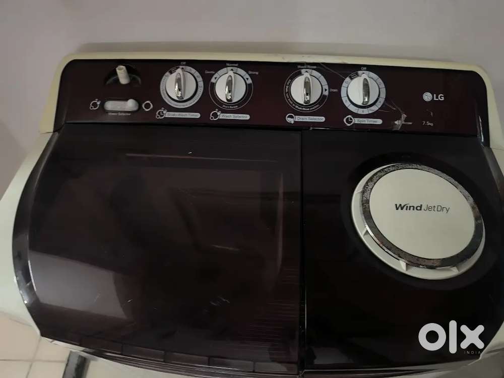 LG Semi Automatic Washing Machine