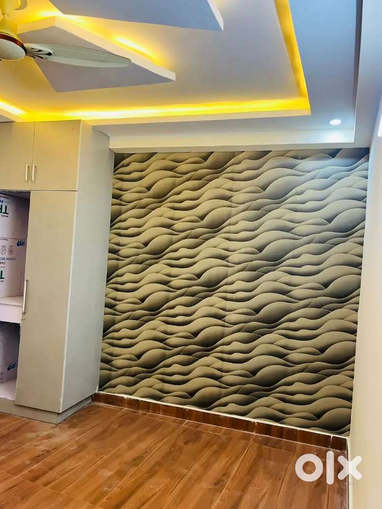 All luxury flat and nearby metro and DLF Mall
