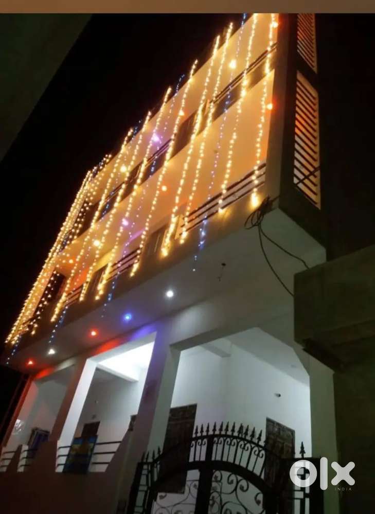 Room with attached bathroom & room with common bathroom available Rent