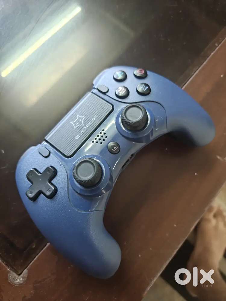Gaming controller