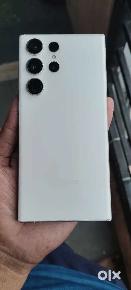 Samsung s23 ultra white colour 12/256 Indian 3M.waranty Hai abi