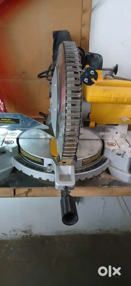 STANLEY Mitre Saw SM16@14400/-