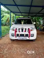 Mahindra TUV 300 2015