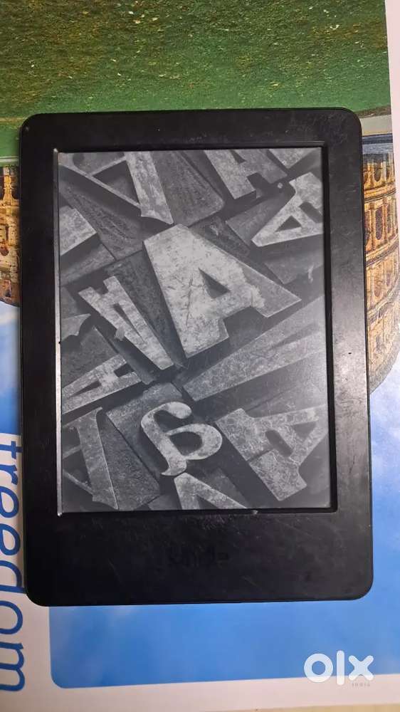 Good condition amazon kindle 7th gen touch display for immediate sale