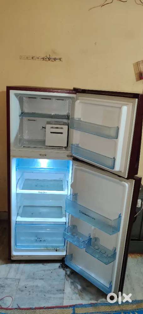 Samsung 235Liters refrigerator double door