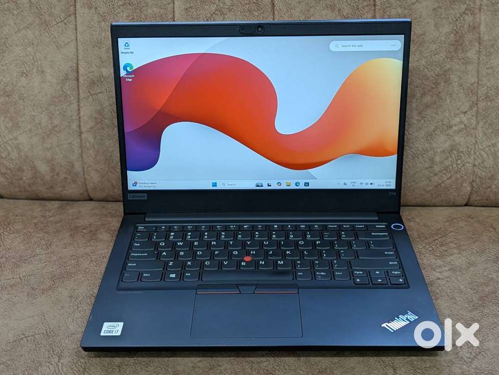 Gently used Lenovo E14 i7-10th 16GB 256GB & 14FHD Screen