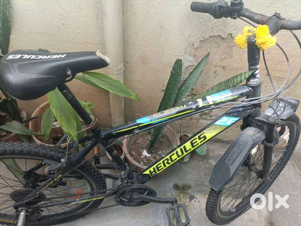 FX 200 18 Shimano Geared Bicycle