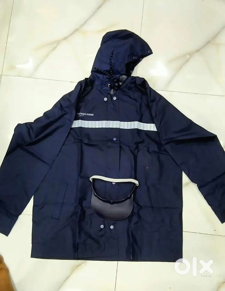 ZEEL Water Fighter Men’s Raincoat Set – Hooded Polyester Suit