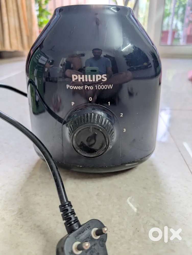 1 year old Philips 1000W mixer - WORKING