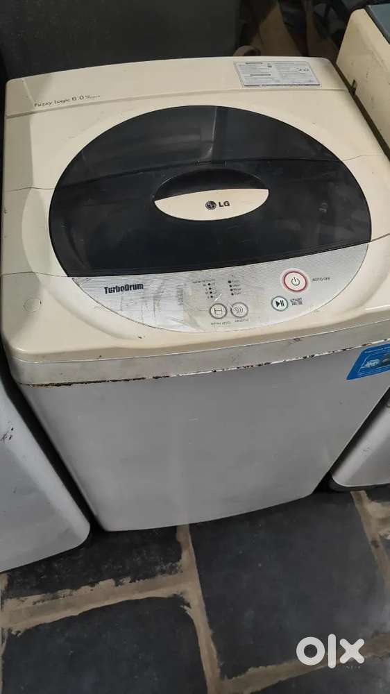 Secondhand used washing Machine available in good working condition.