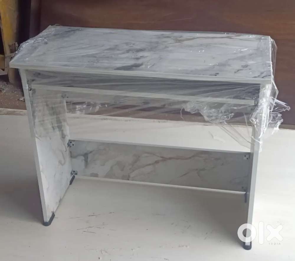 White marble colour 3x1.4 table with keyboard tray