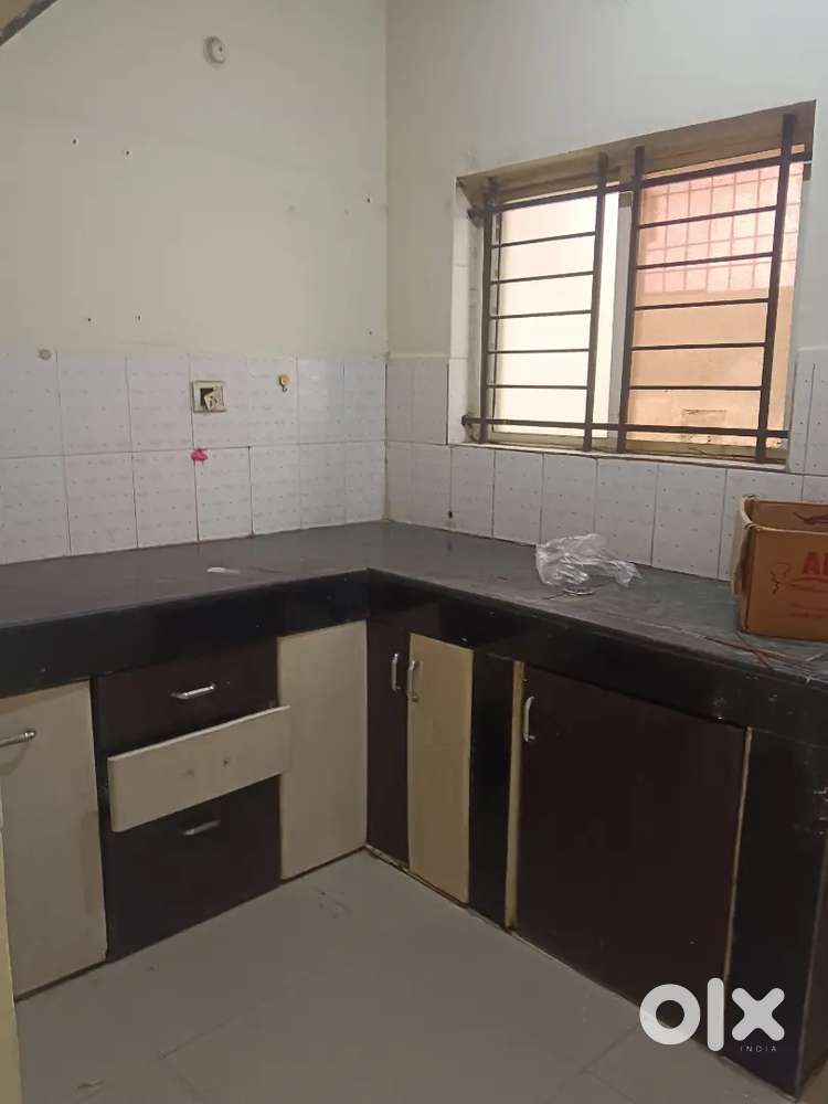 3bhk duplex for rent se Dena hai family