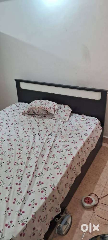 Flat mate required for 2bhk apartment