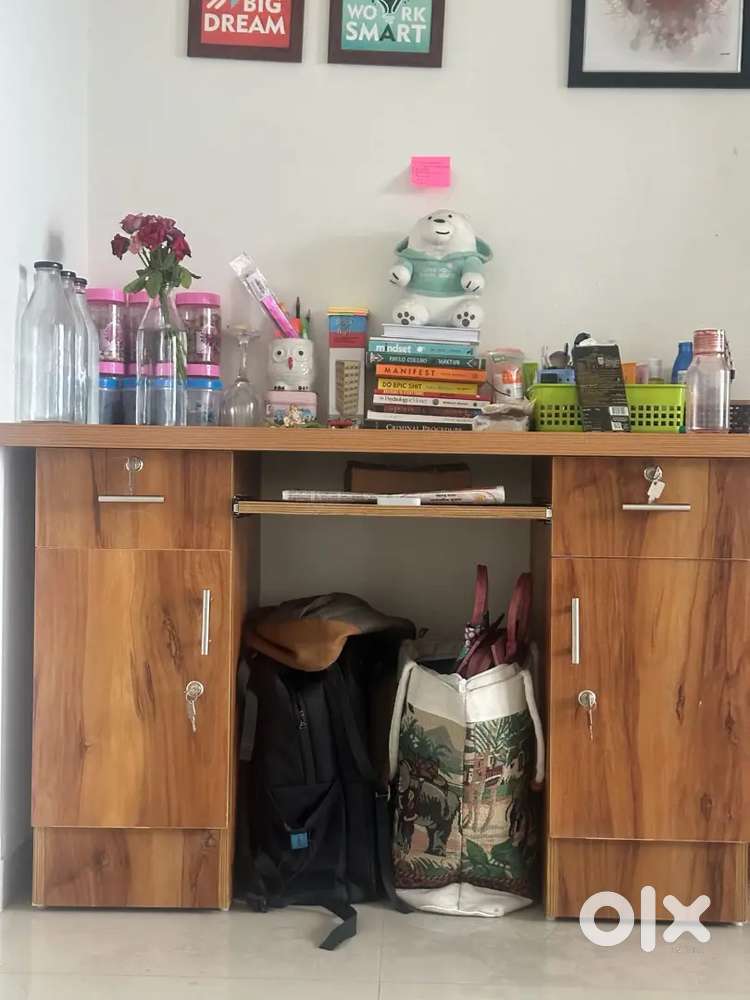 Study or computer table