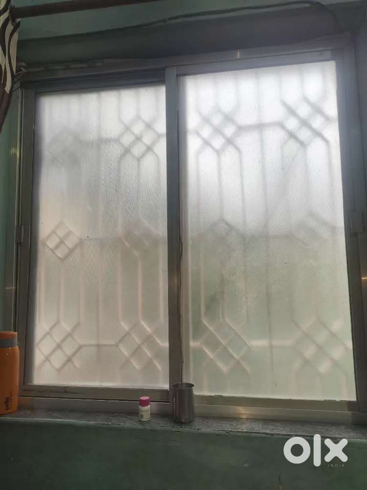 Aluminum Frame Glass Window ( length - 50inch, breadth -36inch)