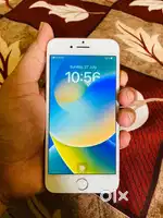 iPhone 8 Gold 64 GB Storage