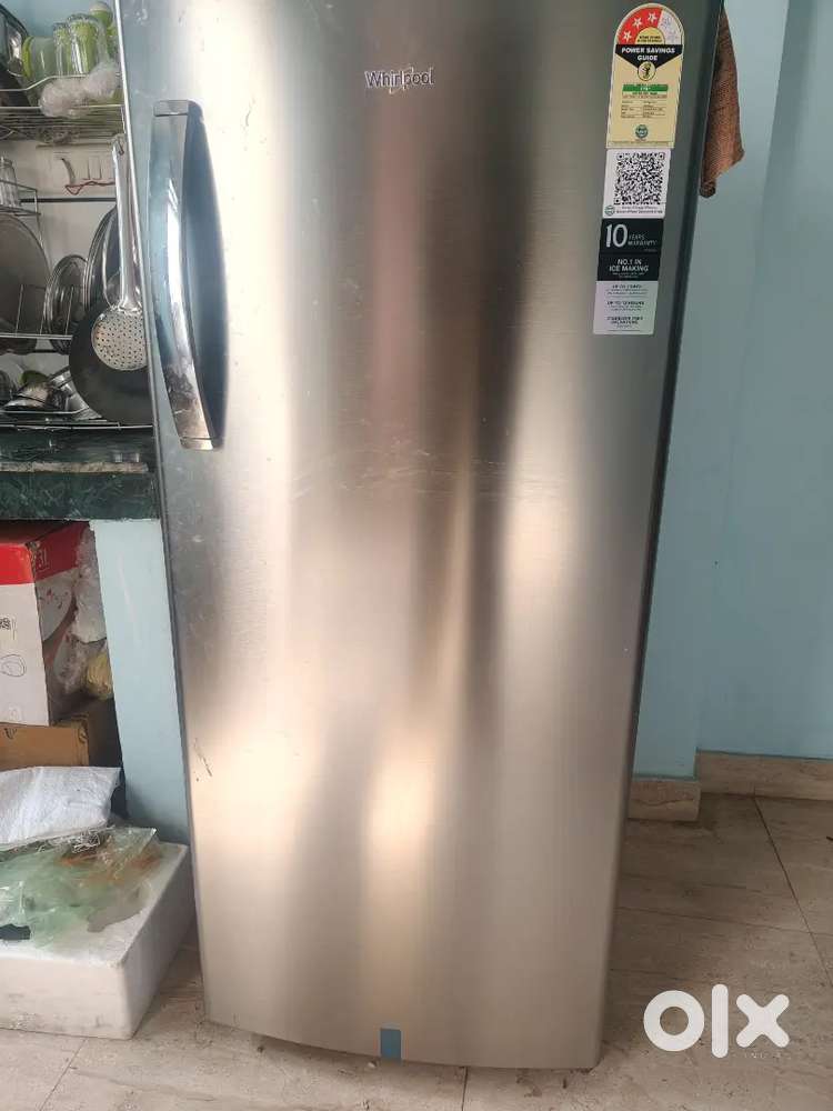 Whirlpool refrigerator 4month old perfect condition under warranty bil