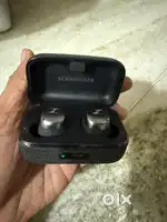 Sennhesier wireless momentum 4