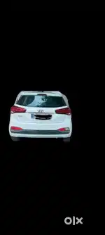 Hyundai i20 2019 Petrol 27500 Km Driven and  in good condition