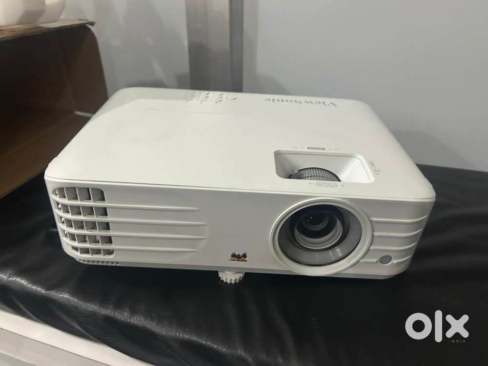 ViewSonic CPB701HDH - Projector