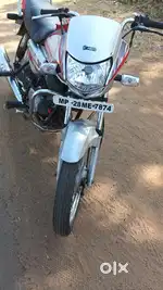 Hero Honda Deluxe 2011 model