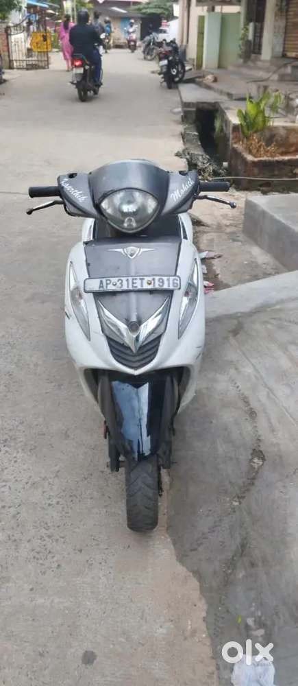 Yamaha fasino good running condition