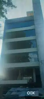 Commercial space ground floor 2800 sq.ft at rajpur road