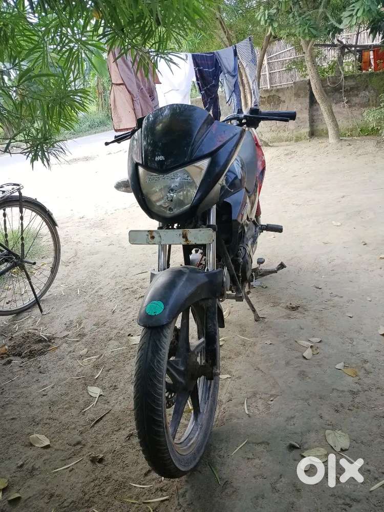 Gadi chalta phirta hai